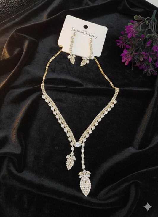 Elegant Crystal Necklace Set